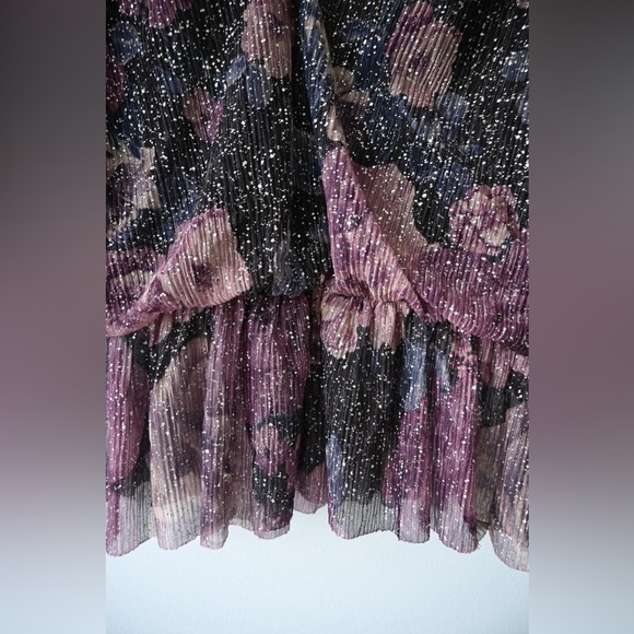 Bishop & Young Metallic Floral Top NWOT - Picture 4 of 8